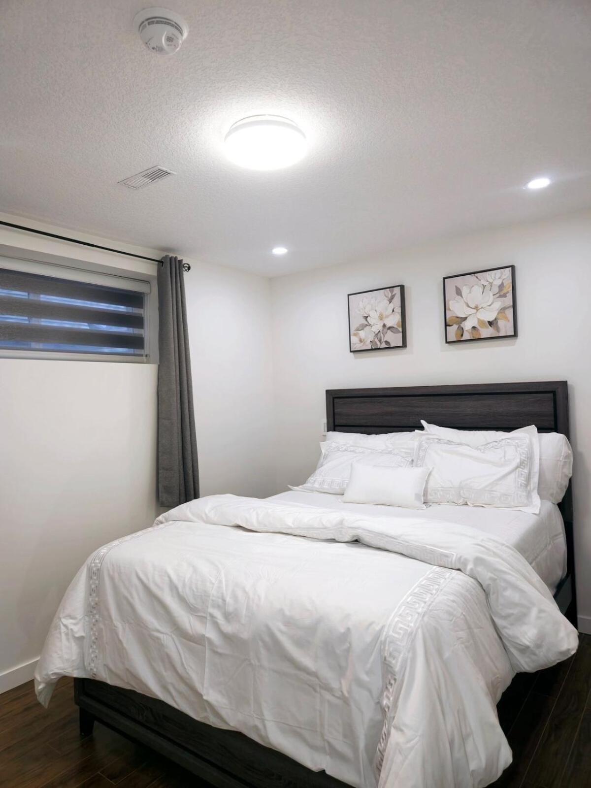 Cozy & Spacious 1-bedroom Sw Near Sprucemeadows Apartment
