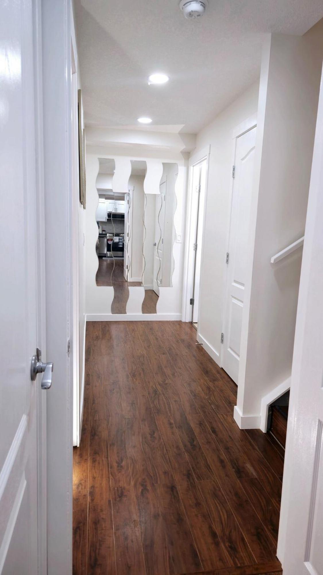 Cozy & Spacious 1-bedroom Sw Near Sprucemeadows Calgary